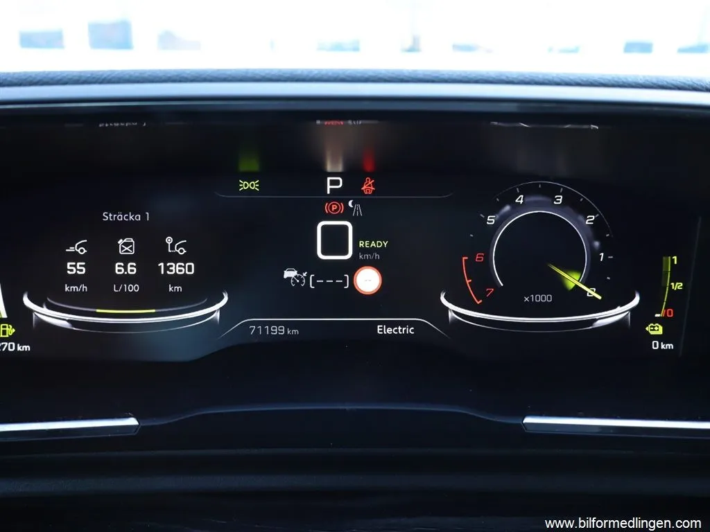 Peugeot 508 Hybrid4 PSE SW 360hk Plug-in Pano Focal 360, bild 10 av 12