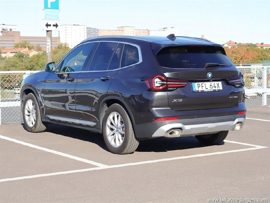 BMW X3 xDrive30e 292hk S/V-hjul Kamera Sensorer, bild 4 av 12