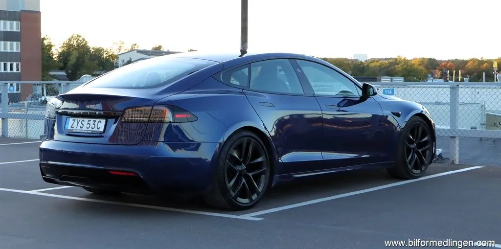 Tesla Model S Long Range AWD 685hk FSD Insane Moms, bild 4 av 12