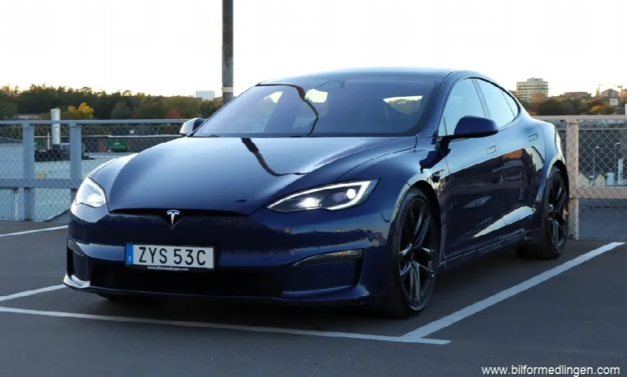 Tesla Model S Long Range AWD 685hk FSD Insane Moms, bild 1 av 12