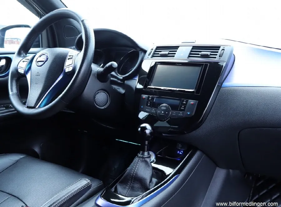 Nissan Pulsar 1.2 Automat Extrautrustad, bild 8 av 12