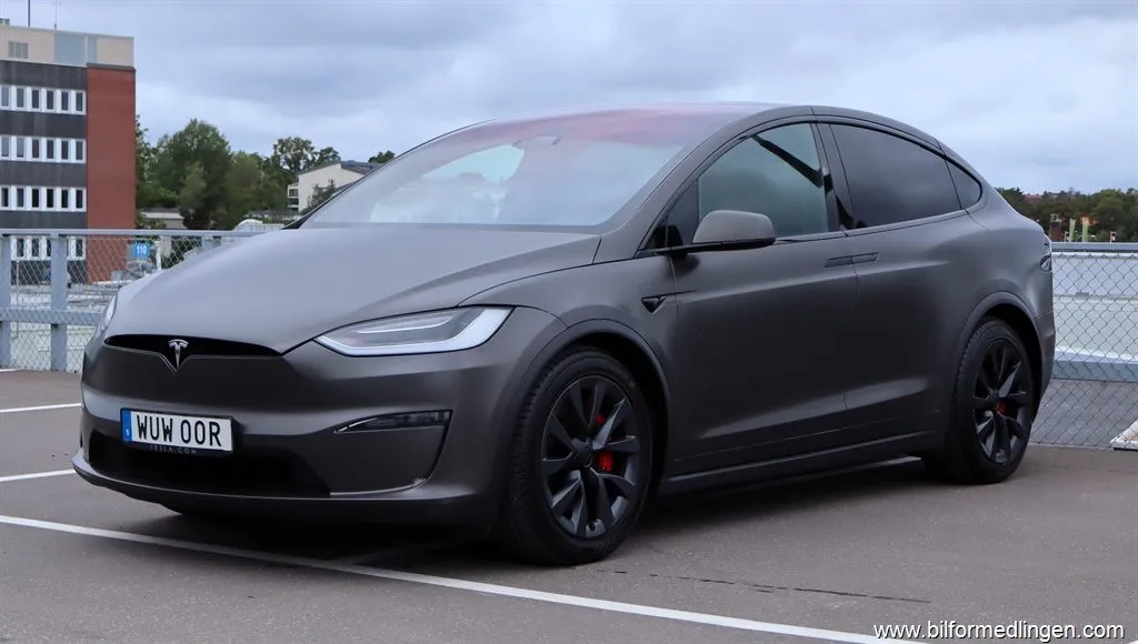 Tesla Model X Plaid AWD 1020hk S/V-hjul 1 ägare Moms, bild 2 av 12