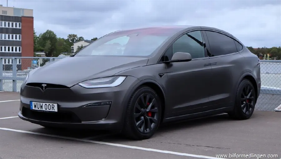 Tesla Model X Plaid AWD 1020hk S/V-hjul 1 ägare Moms, bild 2 av 12