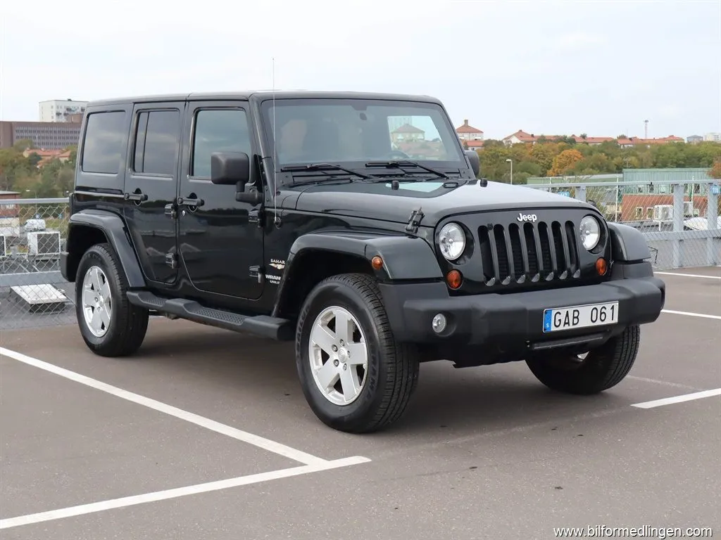Jeep Wrangler 2.8 4WD 4-door Unlimited 200hk S/V-Hjul Drag, bild 2 av 12