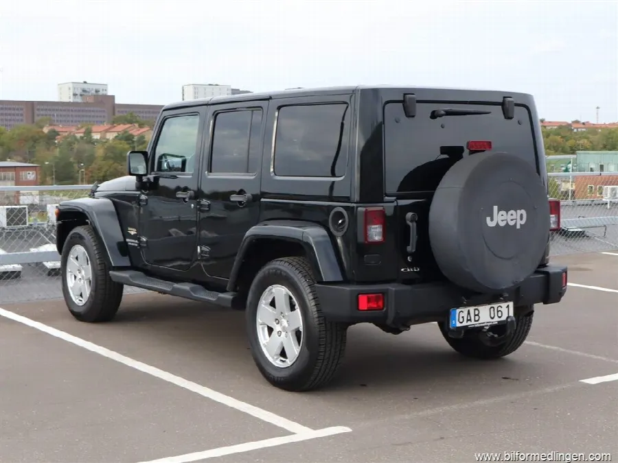 Jeep Wrangler 2.8 4WD 4-door Unlimited 200hk S/V-Hjul Drag, bild 4 av 12