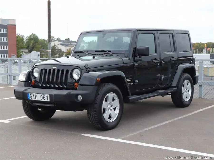 Jeep Wrangler 2.8 4WD 4-door Unlimited 200hk S/V-Hjul Drag, bild 1 av 12