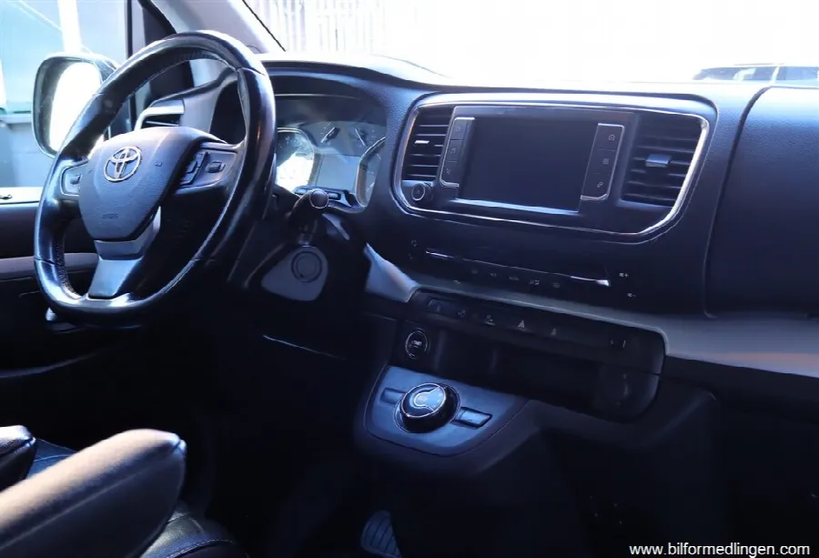 Toyota ProAce Verso 2.0 D-4D Värmare 8-sits Läder Automat, bild 10 av 12