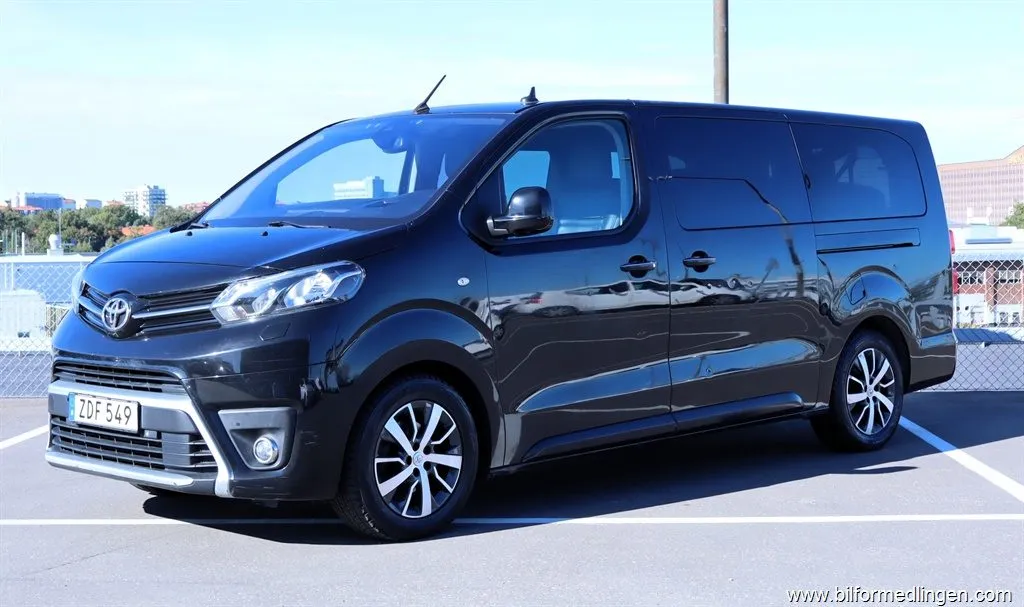 Toyota ProAce Verso 2.0 D-4D Värmare 8-sits Läder Automat, bild 1 av 12