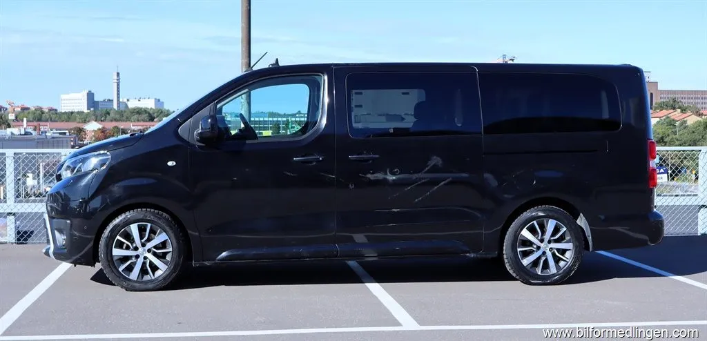 Toyota ProAce Verso 2.0 D-4D Värmare 8-sits Läder Automat, bild 3 av 12
