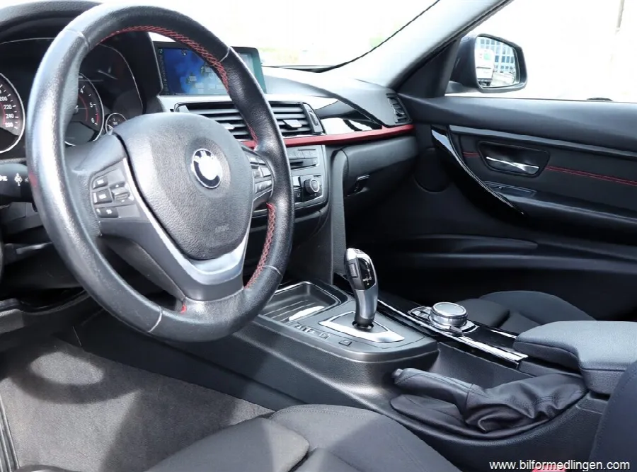 BMW 318 d Sedan Automat Navi Kamera, bild 9 av 12