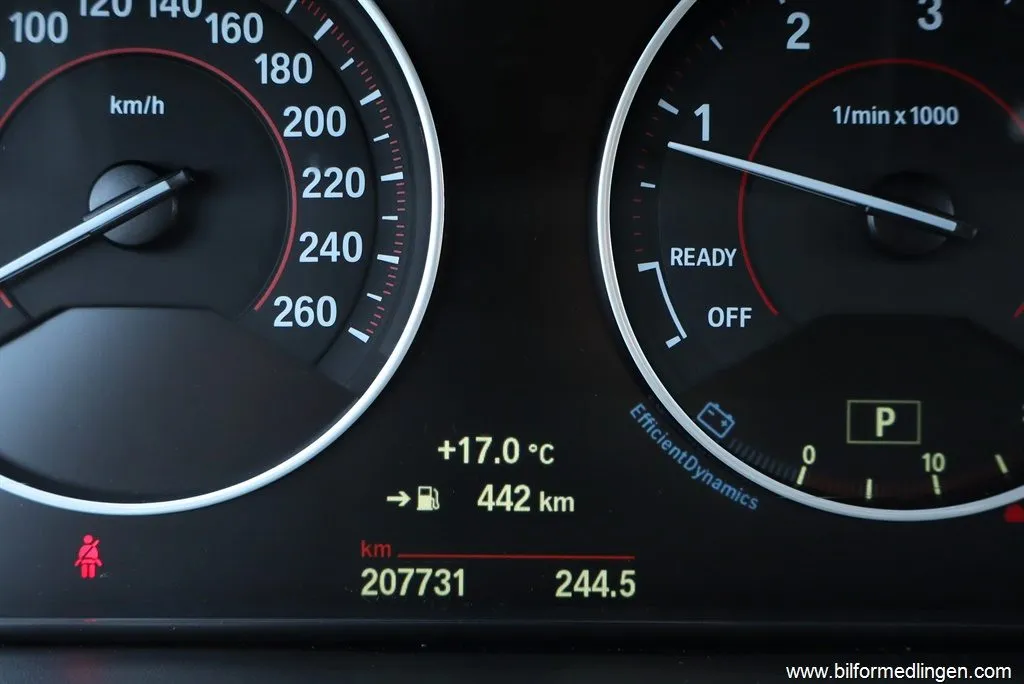 BMW 318 d Sedan Automat Navi Kamera, bild 10 av 12