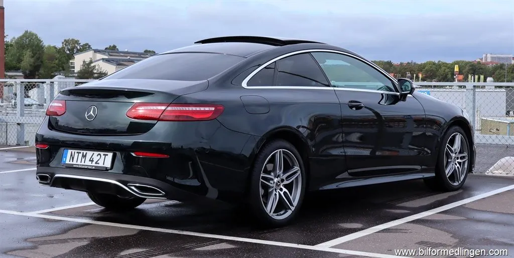 Mercedes-Benz E 220 d 4Matic Coupé AMG Pano S/V-hjul, bild 3 av 12