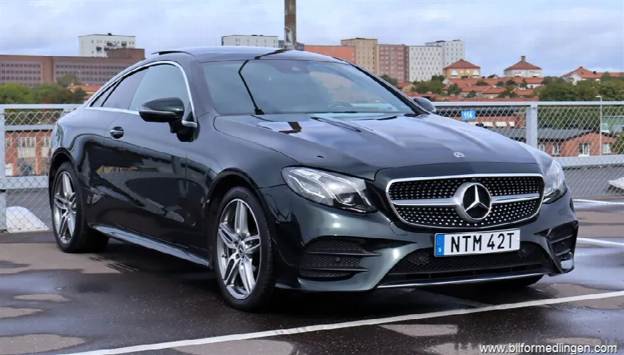 Mercedes-Benz E 220 d 4Matic Coupé AMG Pano S/V-hjul, bild 1 av 12