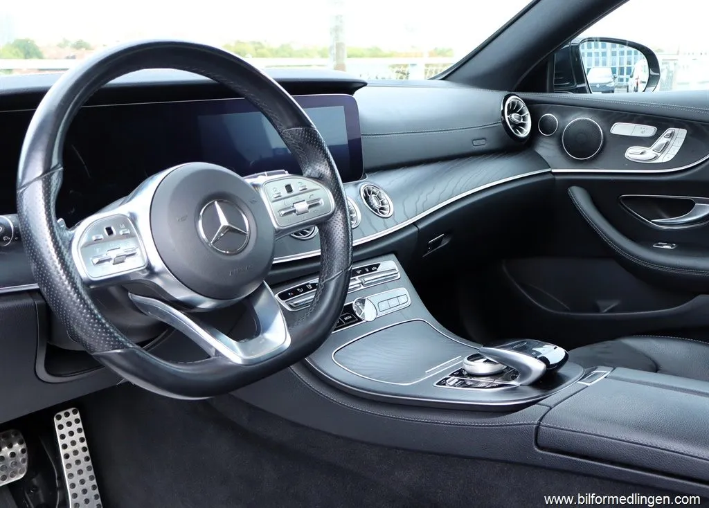 Mercedes-Benz E 220 d 4Matic Coupé AMG Pano S/V-hjul, bild 9 av 12