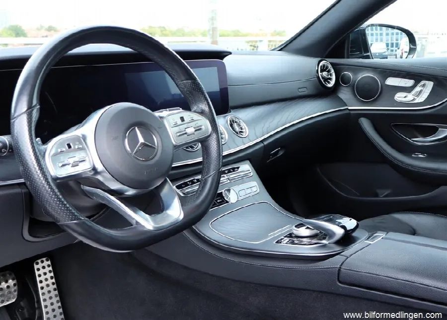 Mercedes-Benz E 220 d 4Matic Coupé AMG Pano S/V-hjul, bild 9 av 12