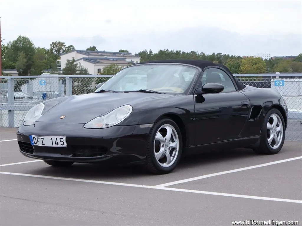Porsche Boxster 220hk, 1 ägare sen 2012, El-manöverad sufflett, bild 2 av 12