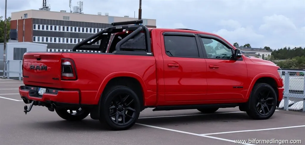 Dodge Ram 5.7 V8 HEMI Laramie Night Edition 4x4 S/V-hjul, bild 4 av 12