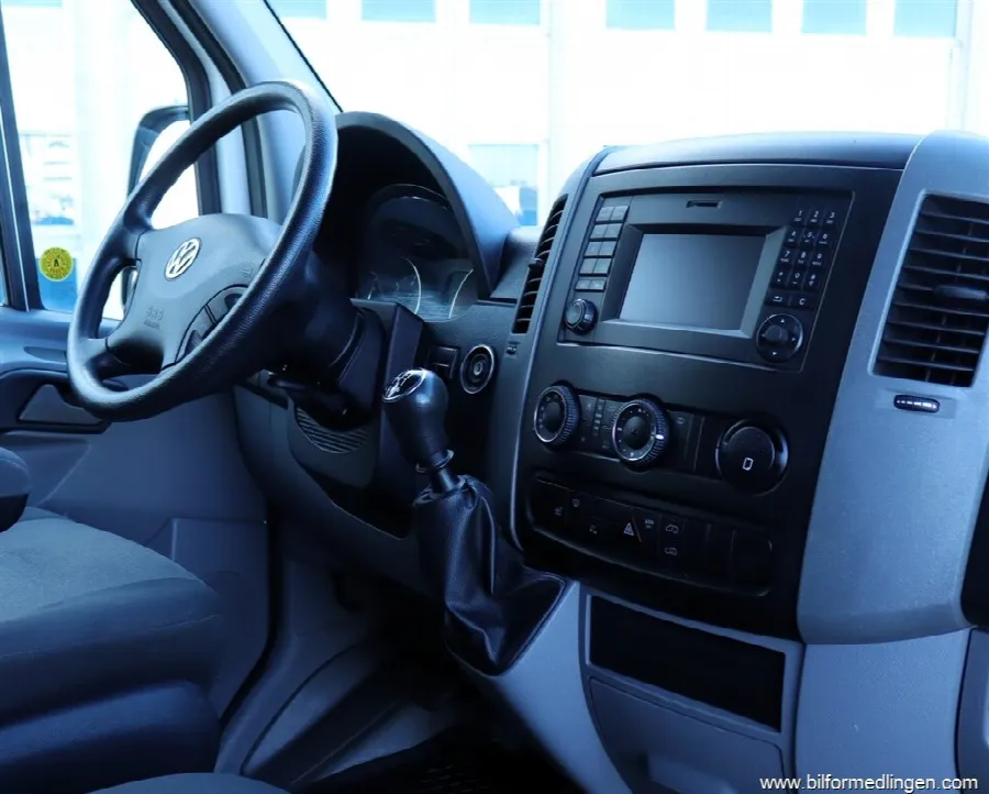 Volkswagen Crafter 2.0 TDI 35 Bakgavelyft/Nyservad/Moms/S+Vhjul, bild 7 av 12