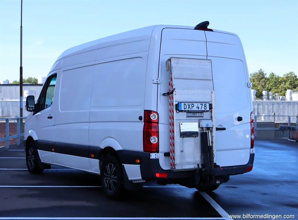 Volkswagen Crafter 2.0 TDI 35 Bakgavelyft/Nyservad/Moms/S+Vhjul, bild 1 av 12