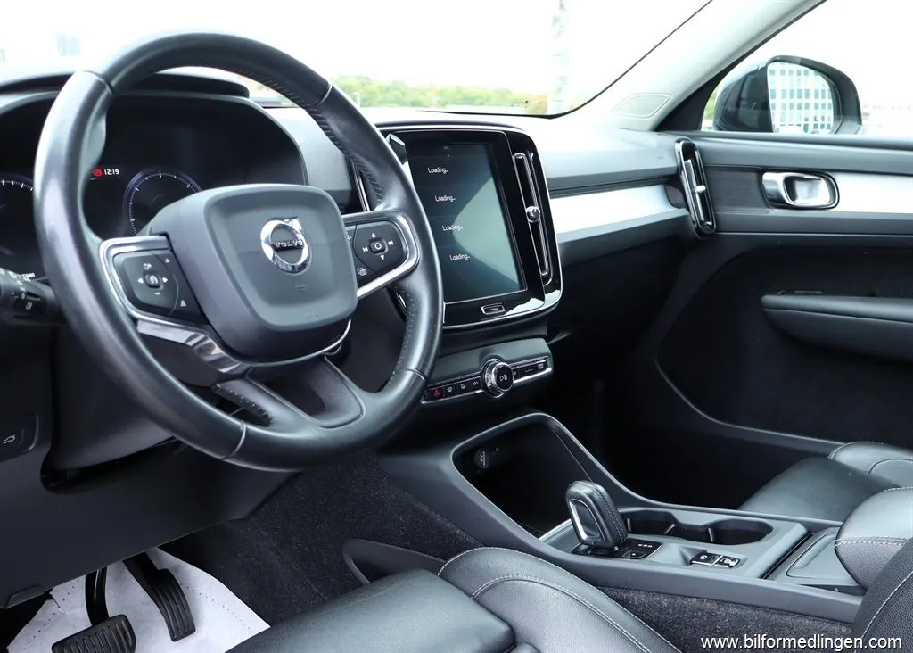 Volvo XC40 D4 AWD 190hk, bild 9 av 12
