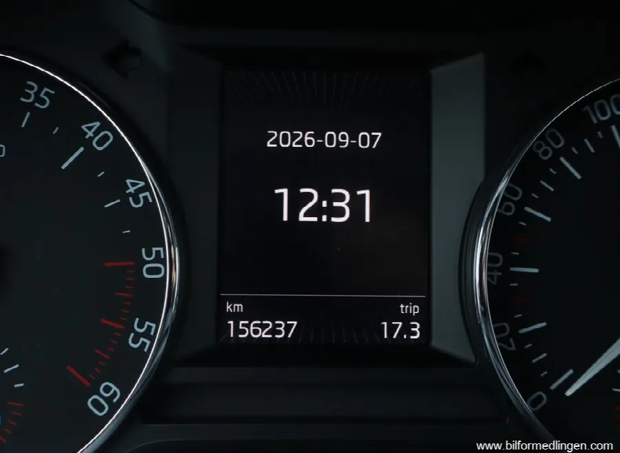 Skoda Octavia Combi 2.0 TDI Aut S/V-hjul Nybytt kamrem, bild 10 av 12