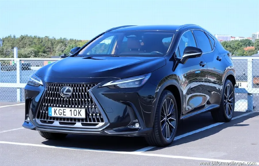 Lexus NX 450h+ Luxury HeadUp/360/Läder/1 ägare/Moms, bild 1 av 12