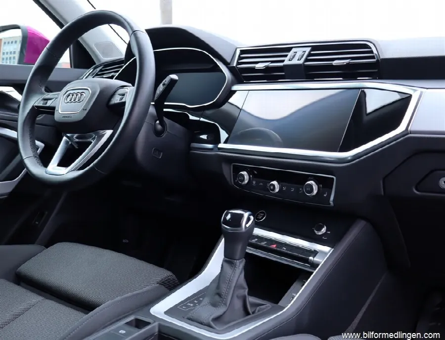Audi Q3 Sportback 35 TFSI S-Tronic S/V-hjul Värmare, bild 8 av 12