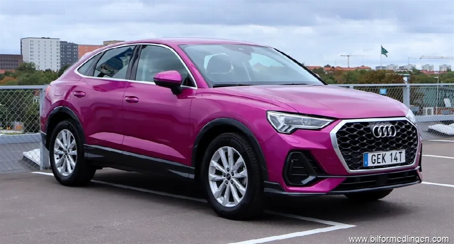 Audi Q3 Sportback 35 TFSI S-Tronic S/V-hjul Värmare, bild 1 av 12