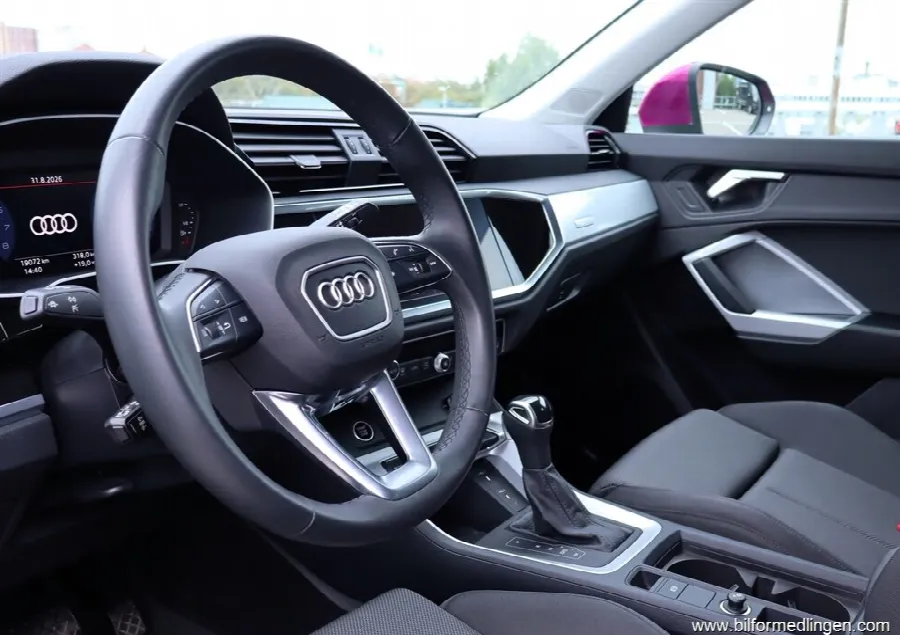 Audi Q3 Sportback 35 TFSI S-Tronic S/V-hjul Värmare, bild 9 av 12