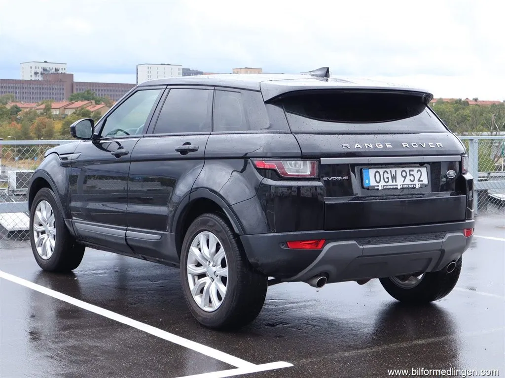 Land Rover Range Rover Evoque 2.0 TD4 AWD 150hk S/V-hjul, bild 3 av 12