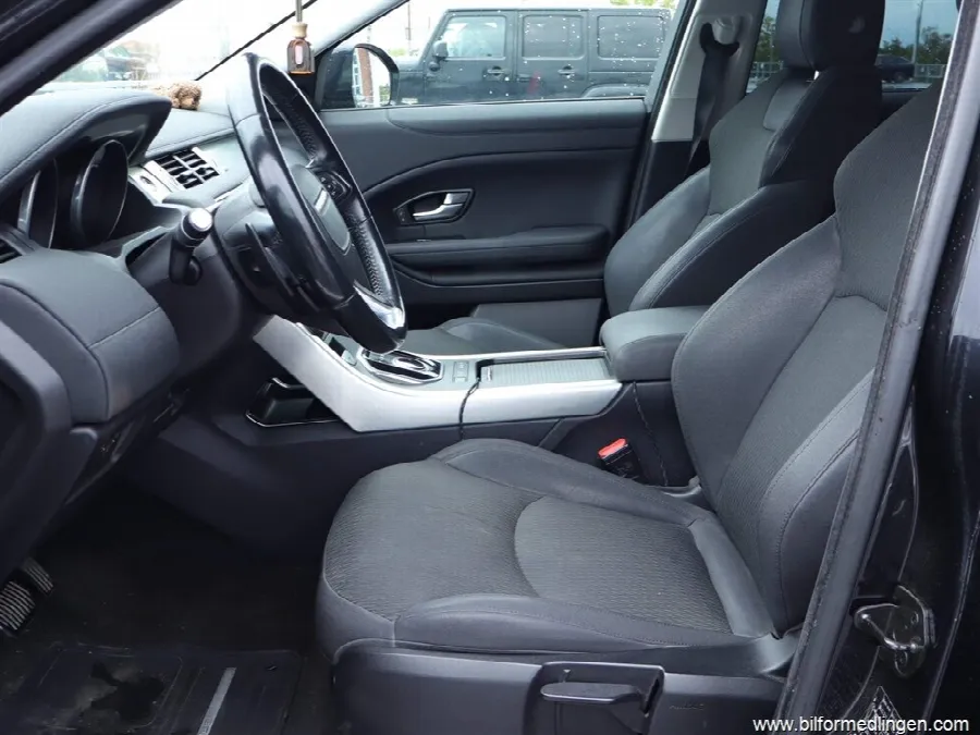 Land Rover Range Rover Evoque 2.0 TD4 AWD 150hk S/V-hjul, bild 5 av 12