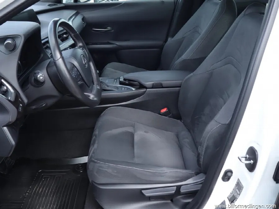 Lexus UX250h CVT Hybrid Rattvärme Comfort, bild 5 av 12