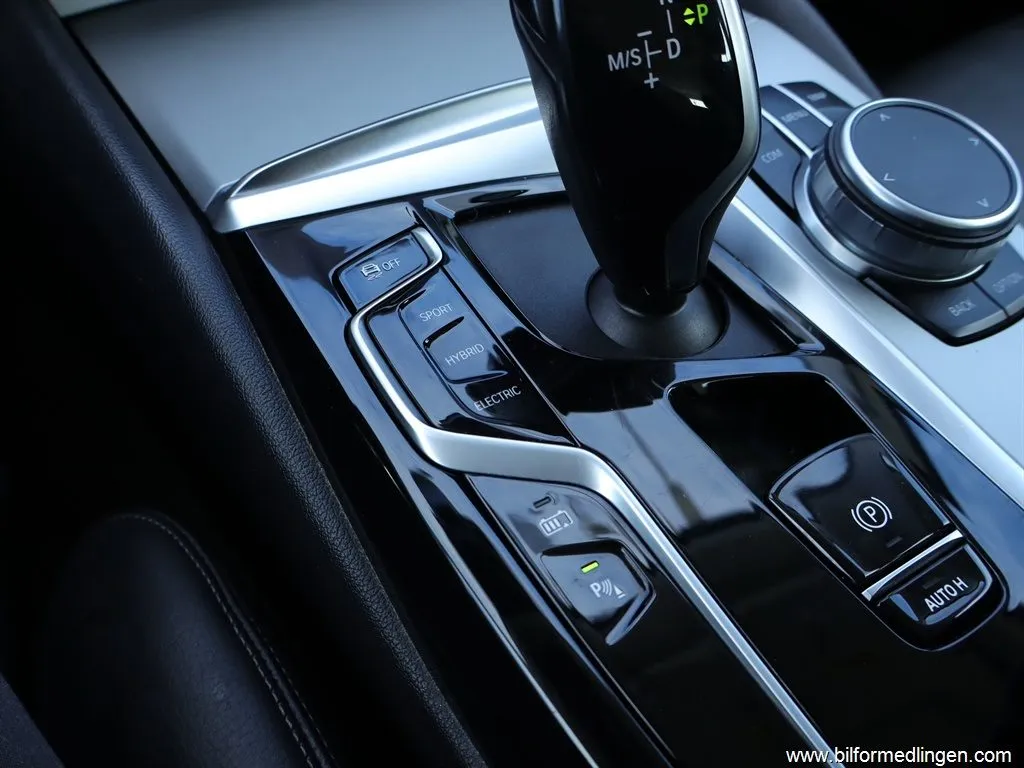 BMW 530 e xDrive Plug-In Hybrid 292hk S/V-Hjul, Pano, bild 12 av 12