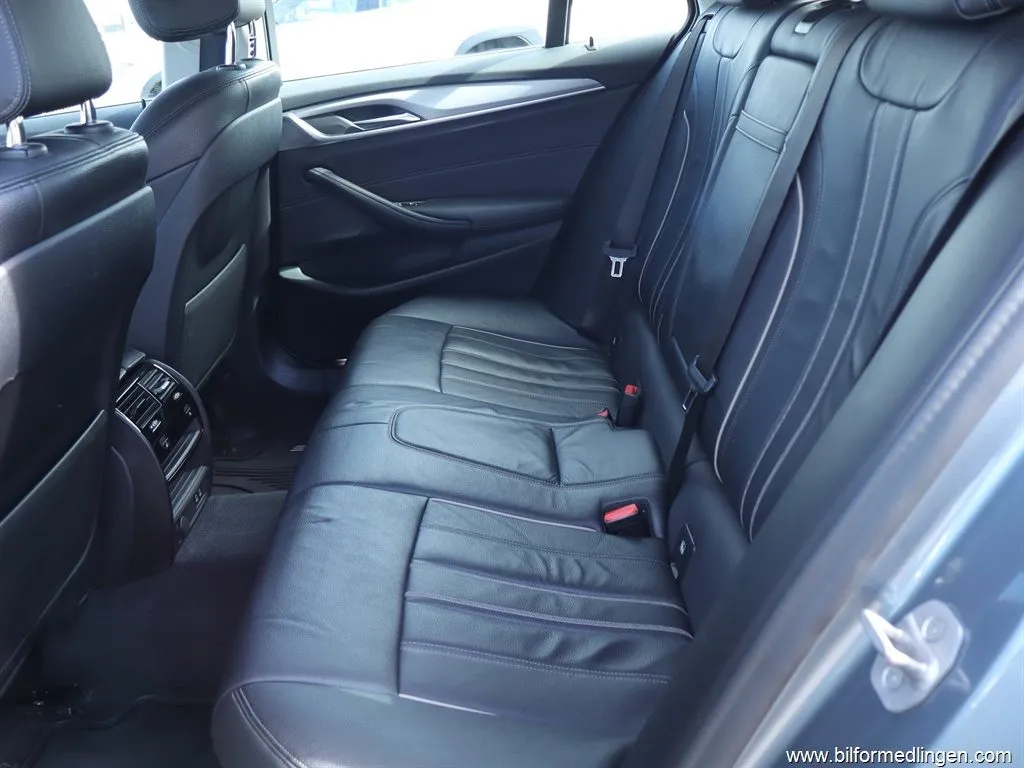 BMW 530 e xDrive Plug-In Hybrid 292hk S/V-Hjul, Pano, bild 9 av 12