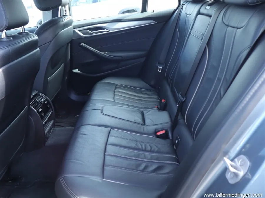 BMW 530 e xDrive Plug-In Hybrid 292hk S/V-Hjul, Pano, bild 9 av 12