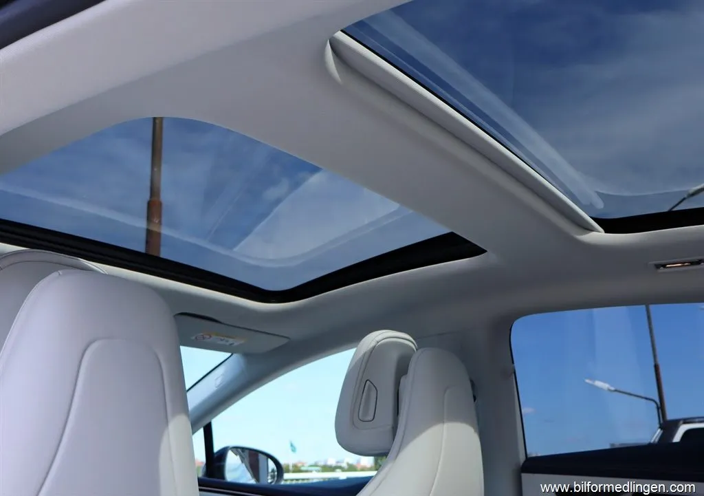 Mercedes-Benz EQE300 300 AMG Panorama Burmester S/V-hjul, bild 8 av 12