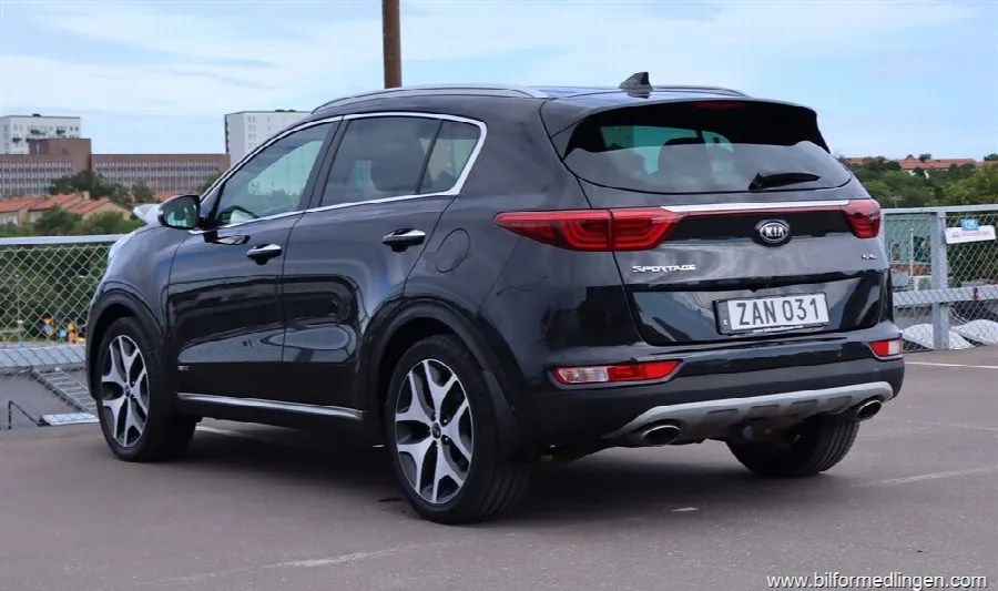 Kia Sportage 1.6 GT-Line T-GDI AWD 177hk S/V-hjul Automat, bild 3 av 12