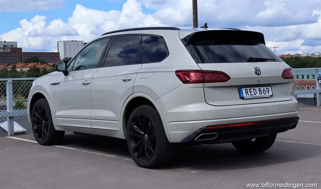 Volkswagen Touareg R e-Hybrid 462hk 4M Pano HeadUp NightVision, bild 5 av 12