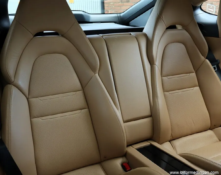 Porsche Panamera 4 4 E-Hybrid 462hk Panorama S/V-hjul Svensksåld, bild 11 av 12