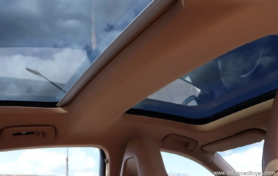 Porsche Panamera 4 4 E-Hybrid 462hk Panorama S/V-hjul Svensksåld, bild 10 av 12
