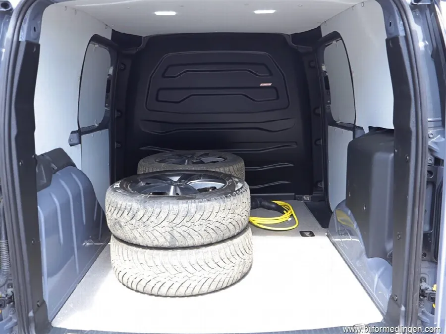 Volkswagen Caddy CARGO 1.5 TSI eHybrid S/V-hjul Moms Drag, bild 9 av 12