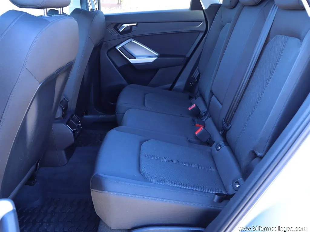 Audi Q3 40 TDI Quattro 2.0 190hk Proline S/V-hjul Drag, bild 8 av 12
