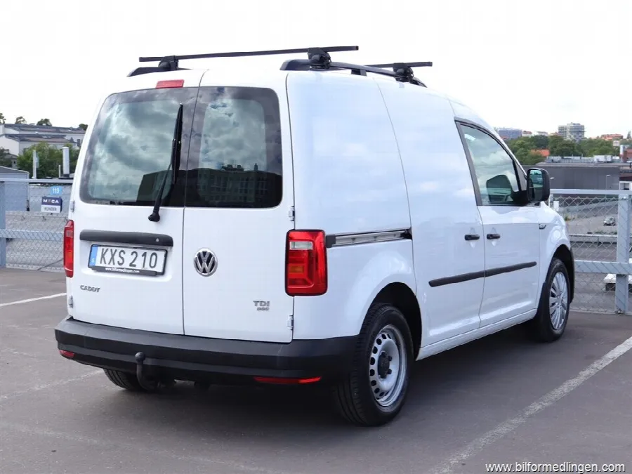 Volkswagen Caddy 1.6 TDI FWD 102hk S/V-hjul Drag Takräcken, bild 4 av 12