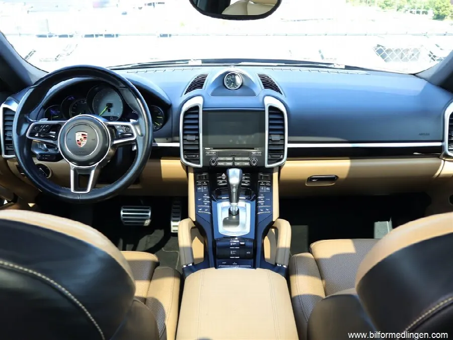 Porsche Cayenne S E-Hybrid 416hk S/V-hjul Pano Bose Drag, bild 7 av 12