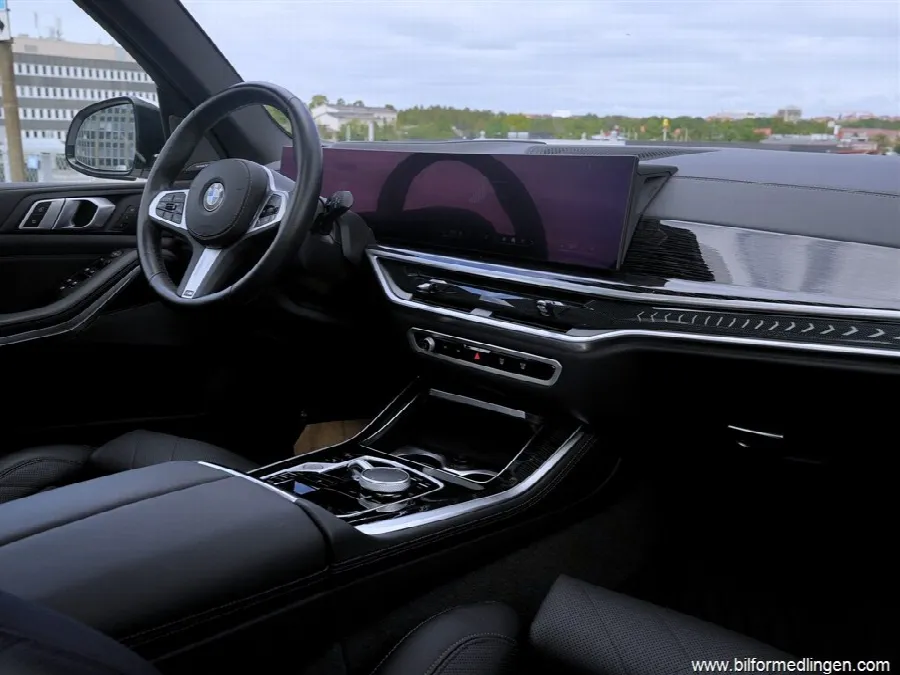 BMW X5 xDrive30d M Sport Innovation Pano Drag Moms, bild 8 av 12