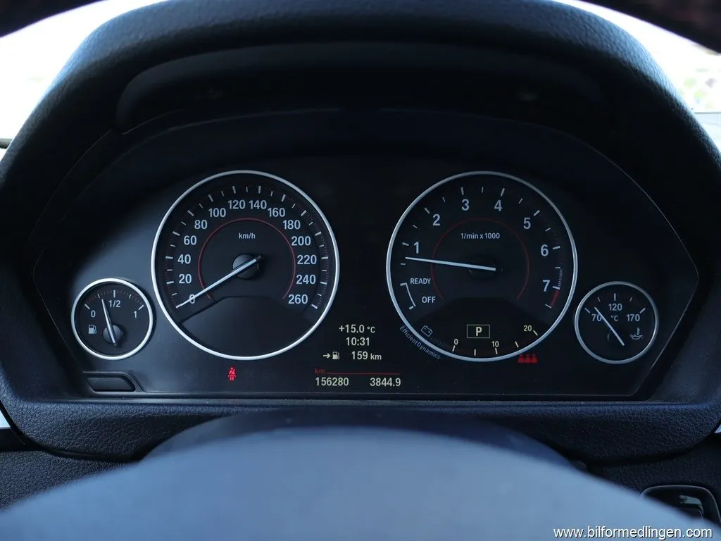 BMW 328 i Touring Sport Line Automat S/V-hjul GPS Drag, bild 11 av 12