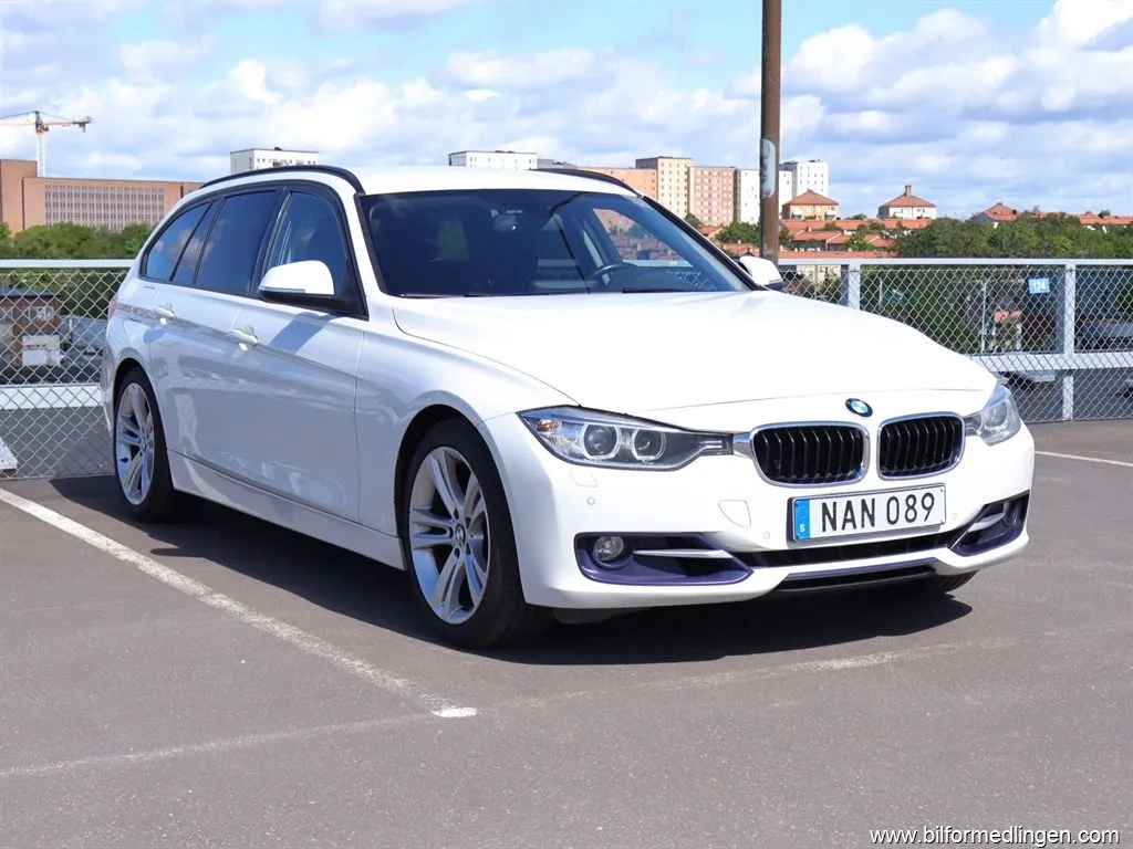 BMW 328 i Touring Sport Line Automat S/V-hjul GPS Drag, bild 1 av 12