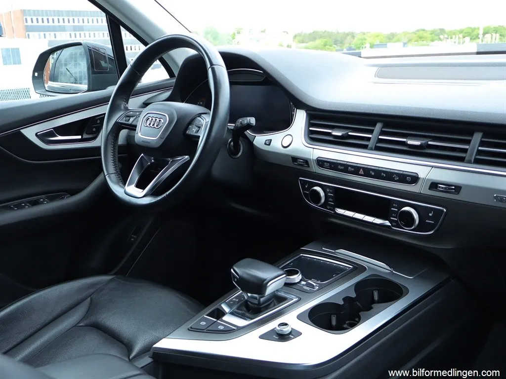 Audi Q7 3.0 TDI Quattro 272hk Drag Rattvärme Luftfjädring, bild 7 av 12