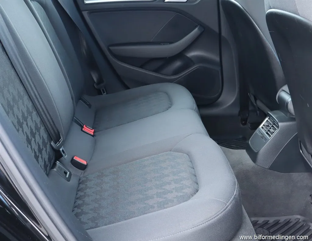 Audi A3 1.4 TFSI FWD 125hk S/V-hjul Sensor bak,, bild 7 av 12