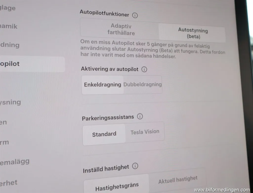 Tesla Model Y AWD Performance 1 ägare, bild 12 av 12